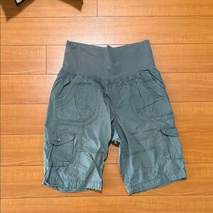 Calvin Klein Performance Green Cargo Shorts with Elastic Waistband